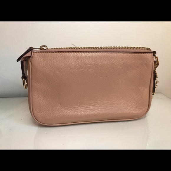 Pinkish leather Coach wristlet - Picture 4 of 6